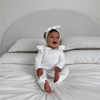 Bas quantité minimale de commande personnalisé tissu fabricant couleur unie côtelé coton barboteuse hiver infantile enfant en bas âge vêtements à manches longues fille enfants combinaison
