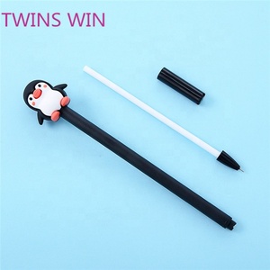Haute qualité quantité minimale de commande bas coréen nouveau style fournitures de bureau et papeterie scolaire dessin animé pingouin forme plastique gel stylo à encre 2011 - Product Image 6
