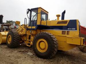 Bulldozer de roue de WA420-1 de KOMATSU avec des heures de travail inférieures de bon état fabriquées au Japon - Product Image 5
