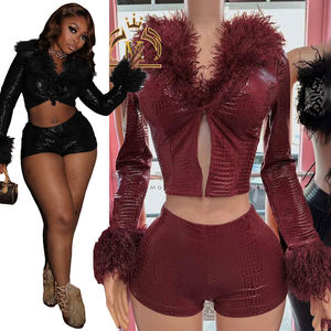 Nuovi Arrivi <span class=keywords><strong>Completi</strong></span> <span class=keywords><strong>Donna</strong></span> con Shorts, Giacca Corta con Inserti in Pelliccia, Set Due Pezzi Y2K <span class=keywords><strong>Sexy</strong></span> da Club, Completo <span class=keywords><strong>Donna</strong></span> 2026 - Product Image 1
