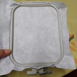 100 precortado peso medio 50gms algodón desgarro estabilizador respaldo 8x8 se adapta a aros 4x4 Fusible para bordado a máquina 100% algodón - Product Image 2