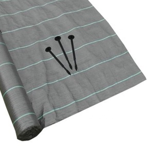 Toile anti-mauvaises herbes en plastique noir tissé PP / Tissu anti-mauvaises herbes traité aux UV, découpe pour le contrôle des mauvaises herbes en agriculture, Chine - Product Image 1