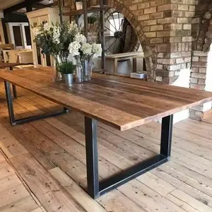 Nuovi prodotti 2024 mobili commerciali piano in legno con gambe in metallo cucina ristorante tavolo da pranzo in legno