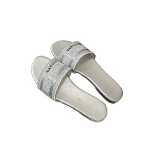 Sandalias Planas de Playa para Mujer, Primavera 2026, Modelo D Family, con Pedrería Bordada, Forro Transpirable y Ligero - Product Image 1