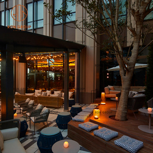 ชุดเฟอร์นิเจอร์ร้านกาแฟ ร้านอาหาร เก้าอี้ทานอาหารหุ้มผ้าสีชมพู โต๊ะกลมขนาดเล็กพร้อมโซฟาหนังสีน้ำตาล - Product Image 4