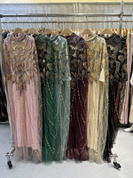 Robe longue musulmane de style Dubaï pour femme, idéale pour l'Aïd et les mariages, Kaftan de soirée de luxe ODM blanc et or perlé, fait main, modeste, pour le Moyen-Orient