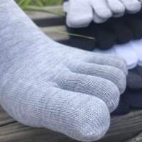 Chaussettes mi-mollet sans couture à cinq doigts pour hommes, toutes saisons, anti-transpiration, respirantes, sportives, anti-odeurs, idéales pour l'été