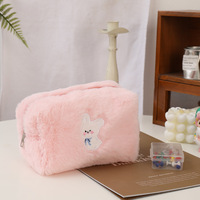 INS Portable Fluffy Trousse De Toilette Broderie En Peluche Cosmétique Brosse Poche Organisateur Grande Capacité Voyage Maquillage Sacs