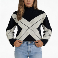 Pull jacquard à col roulé pour femme, motif géométrique color block, contraste noir et blanc, épaules tombantes, bordure côtelée, coupe ample, vêtements d'automne
