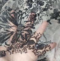 Tissu en tulle polyester à mailles tricotées 180 g/m² avec broderie de paillettes, fourni directement par l'usine, pour robe de mariée