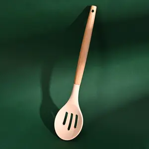 Vente en gros de 19 ustensiles de cuisine ustensiles en silicone planche à découper ensemble de rangement manche en bois seau couteau antiadhésif ensemble d'ustensiles de cuisine