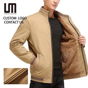 جواكيت بومبر شتوية دافئة للرجال بشعار مخصص وبياقة واقفة، واقية من الرياح ومبطنة بالصوف السميك، أحدث الموديلات للبيع بالجملة - Product Image 1