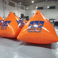 Bouée flottante gonflable en PVC, bouée pyramidale, bouée de marquage gonflable pour la publicité