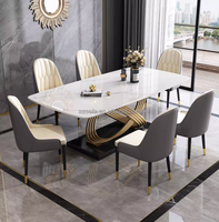 Ensemble de table à manger moderne en acier doré avec plateau en acier, 8 chaises, 6 places, design stable, pieds dorés rose, meubles pour la maison