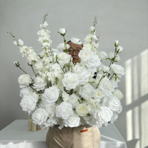 Decoración de Flores Artificiales Blancas de Lujo de 2.5 Pies de Altura para el Pasillo de Boda - Product Image 2