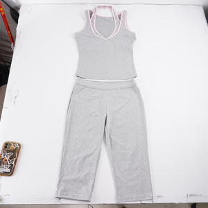 Conjunto de 2 Piezas para Mujer, Top Corto con Cuello en V, Pantalones Ajustados hasta la Rodilla, Deportivo, Gris, Tejido de Punto, Spandex, Algodón Elástico, Transpirable para Verano - Product Image 2