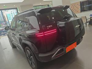 รถยนต์ไฟฟ้า SUV รุ่น 2025 Formula Leopard Titan 3 4WD Ultra - 310kW มอเตอร์คู่ ระยะทางวิ่ง 501 กม. (ตามมาตรฐาน CLTC) แบตเตอรี่ 72.96 กิโลวัตต์ชั่วโมง พร้อมตู้เย็นในรถ - Product Image 3