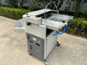 Máquina plegadora eléctrica corte <span class=keywords><strong>de</strong></span> cartón para <span class=keywords><strong>Morgana</strong></span> <span class=keywords><strong>de</strong></span> bolsillo y papel adhesivo - Product Image 2