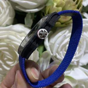 นาฬิกาข้อมือผู้ชายระบบจักรกล รุ่นหรูหรา ทรงกระบอก คาร์บอนไฟเบอร์ ขายดี ปี 2025 - Product Image 5