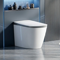 Toilette intelligente moderne avec capteur au pied, buse autonettoyante et fonction de lavage des fesses pour la maison
