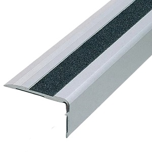 Profilé de marche d'escalier en acier inoxydable et aluminium, flexible, à bord arrondi - Product Image 1