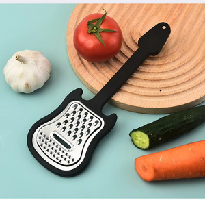 Éplucheur de melon en acier inoxydable en forme de <span class=keywords><strong>guitare</strong></span>, couteau à éplucher les fruits, <span class=keywords><strong>grattoir</strong></span> à pommes de terre créatif pour la maison, gadgets de cuisine - Product Image 2