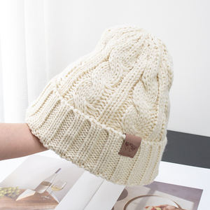 Unisex <b>Winter</b> Knitted <b>Hat</b> with Fur Lining and 3D Embroidered Maple Leaf Dot Pattern Beanie <b>for</b> Men and <b>Women</b> Warm and Casual - Product Image 4