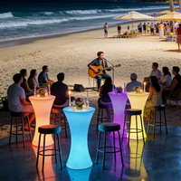 Table de bar à cocktails en plastique éclairée par LED, idéale pour les événements commerciaux, les fêtes, les salons automobiles, les loisirs en plein air