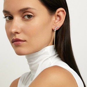 CHICNNA Pendientes de daga de oro de 14k con circonitas para mujer, joyería fina de moda, pendientes al por mayor, pendientes de tendencia 2026 - Product Image 2