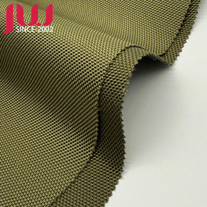 جلد صناعي عالي الجودة 652 منقوش ومغلف مقاوم للماء ومتين للاستخدام الخارجي كقماش بطانة للحقائب والأحذية والإكسسوارات - Product Image 1