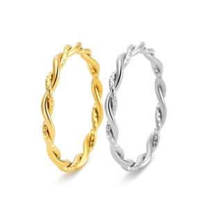 Bague en Acier Inoxydable 2mm Argent <span class=keywords><strong>Or</strong></span> Rose Double <span class=keywords><strong>Ligne</strong></span> Ronde Torsadée Croix Pâte <span class=keywords><strong>Frite</strong></span> Torsades Bagues en Acier Inoxydable 718 - Product Image 1