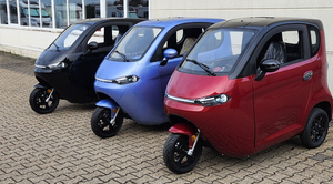 สกู๊ตเตอร์<span class=keywords><strong>ไฟฟ้า</strong></span> 60 โวลต์ <span class=keywords><strong>รุ่น</strong></span><span class=keywords><strong>ใหม่</strong></span><span class=keywords><strong>ล่าสุด</strong></span> แบบมีหลังคา สำหรับผู้ใหญ่ ผลิตในสหรัฐอเมริกา รถ<span class=keywords><strong>สามล้อ</strong></span><span class=keywords><strong>ไฟฟ้า</strong></span>แบบมีจอสัมผัส 3 ล้อ <span class=keywords><strong>รุ่น</strong></span> Volta Cargo พร้อมคุณสมบัติสำหรับผู้ใหญ่ - Product Image 4