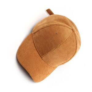 Gorra de Béisbol Unisex de Algodón Personalizable con su Logotipo, Gorra de 6 Paneles Lisa, Gorra de Pana Estilo Dad Hat - Product Image 1