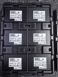 Unidad de Estado Sólido GUIXING Enterprise Usada MZ7L33T8HBNA-00B7C PM897 2.5 3.84T B7C SATA 6Gbps SSD - Product Image 2