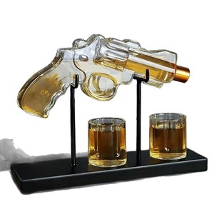 Fabricant en gros de carafes à liqueur en verre faites à la main en forme de revolver, de pistolet, de whisky, de tequila et de vodka - Product Image 3