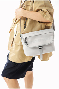 Sac messager imperméable multi-poches avec bandoulière réglable, sac à bandoulière pour toutes les saisons, utilisation en extérieur - Product Image 5