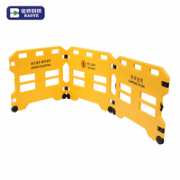 Barrière de sécurité modulaire extensible et réutilisable pour hall d'ascenseur et zone de maintenance, en plastique HDPE