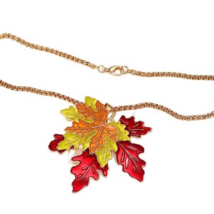 Collar con Hoja de Arce Estilo Europeo Americano, Cadena para Suéter de Aleación de Zinc para Mujer, Joyería de Moda Otoño Invierno - Product Image 5