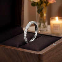 Exquisito Anillo de Compromiso y Matrimonio para Mujer de Plata de Ley 925 con Moissanita VVS de 2.5mm y Certificación GRA