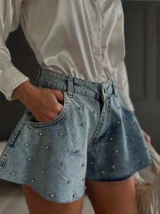 Shorts en jean amples à taille haute et cloutés style streetwear pour femme – Tendance - Product Image 3