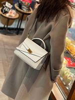 Sacs à main en cuir véritable pour femmes avec nom de marque personnalisé en usine et sacs à main à bandoulière personnalisés pour femmes de luxe avec logo