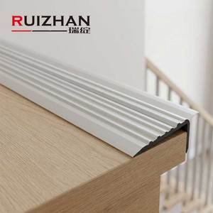 <span class=keywords><strong>Bande</strong></span> <span class=keywords><strong>antidérapante</strong></span> en PVC pour nez de marche, tapis de sol antidérapant pour zones publiques à fort trafic, best-seller - Product Image 3