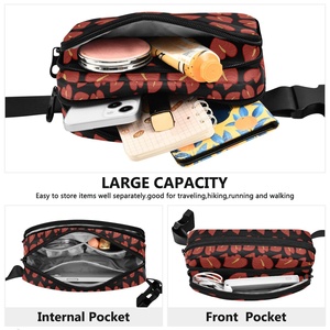 กระเป๋าคาดเอว/สะพายข้างลายดอกแอนธูเรียมสีแดงฮาวาย  วัสดุไนลอน  รับสกรีนโลโก้  สำหรับผู้หญิง - Product Image 4