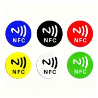 Autocollant NFC rond vierge, étiquette à puce NFC réinscriptible pour le partage d'informations sur les produits