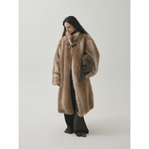 <span class=keywords><strong>Cappotto</strong></span> Invernale Slim Vintage con Collo Alto <span class=keywords><strong>in</strong></span> <span class=keywords><strong>Pelliccia</strong></span> <span class=keywords><strong>Sintetica</strong></span>, Guscio <span class=keywords><strong>in</strong></span> Poliestere, Maniche Lunghe, Caldo e Drappeggiato - Product Image 4