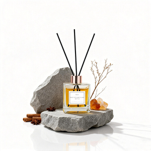 Bouteille en <span class=keywords><strong>verre</strong></span> carrée transparente de haute qualité 50ml 100ml 150ml 200ml vide pour huiles essentielles d'aromathérapie et diffuseurs à bâtonnets pour la maison - Product Image 5