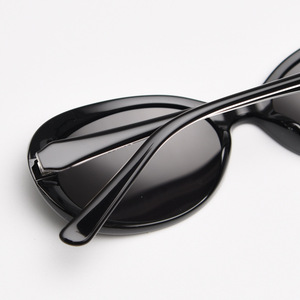 Gafas de Sol Polarizadas Ovaladas Negras para Mujer y Hombre 2026, Gafas de Sol de Lujo con Logotipo Personalizado, Gafas de Sol TR90 - Product Image 4