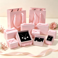 Boîte cadeau en carton personnalisée de qualité supérieure avec finition brillante, ruban imprimé, emballage haut de gamme pour cadeaux de bijoux de luxe