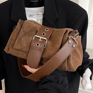 Bolso Bandolera Cuadrado Horizontal Marrón de PU con Cierre Magnético y Patrón de Letras para Atuendos Diarios Primavera 2026 - Product Image 2