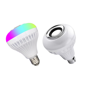 E27 Led <span class=keywords><strong>Bluetooth</strong></span> Loa âm nhạc ánh sáng bóng đèn RGB màu sắc đầy màu sắc không dây điều khiển từ xa Bóng đèn Loa thông minh bóng đèn loa siêu trầm - Product Image 1